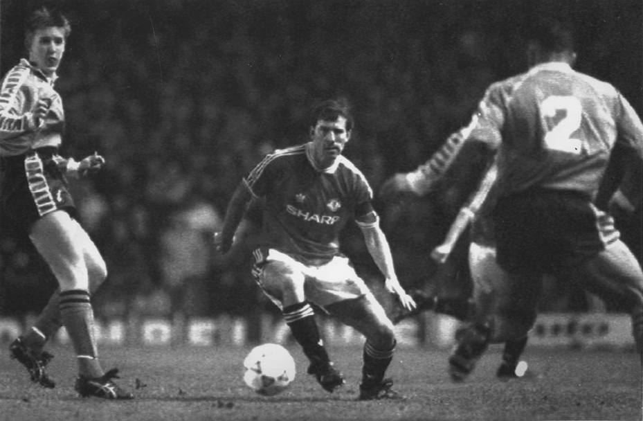 Bryan Robson ha giocato con il Manchester United dal 1981 e il 1994 (Ap)
